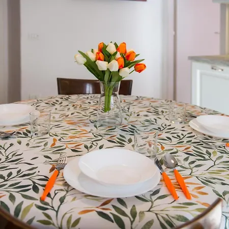 Casa Margherita 1p, Ospitar * Borno